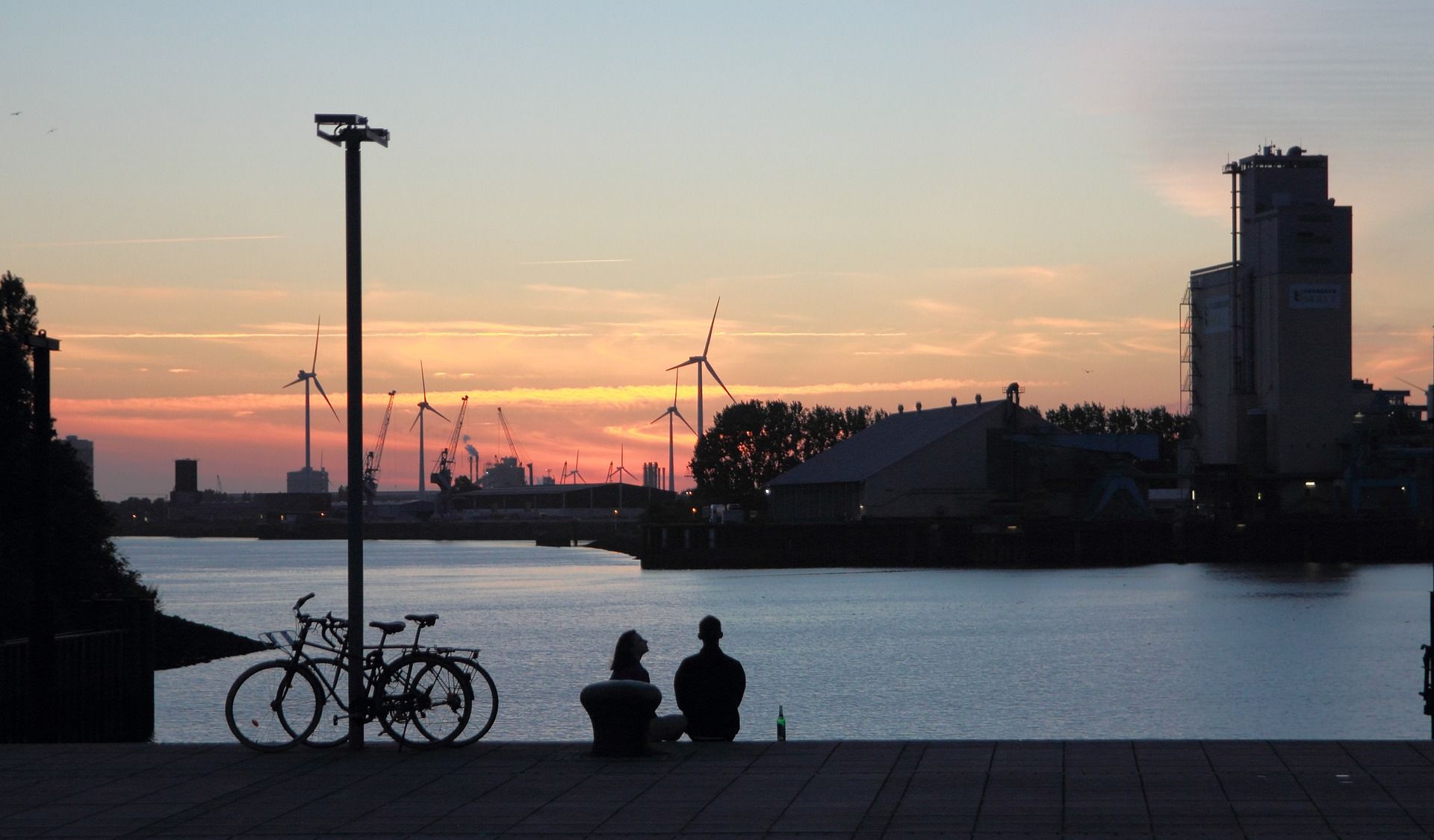  Die Überseestadt – das maritime Bremen im Wandel mit Kaffeegeschichten und anschließendem Altstadtrundgang 